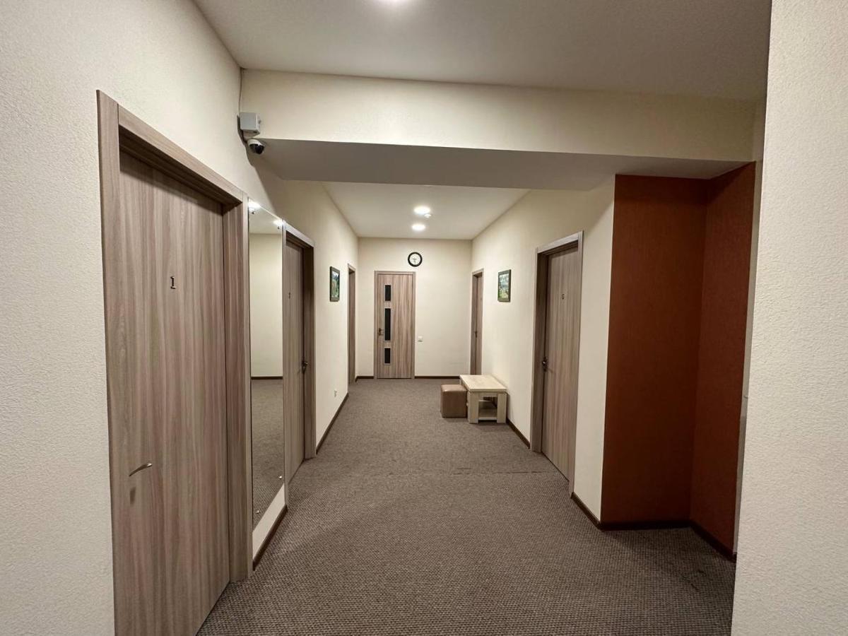 5 Rooms Near 300 Aragveli Metro Station Tbilissi Extérieur photo
