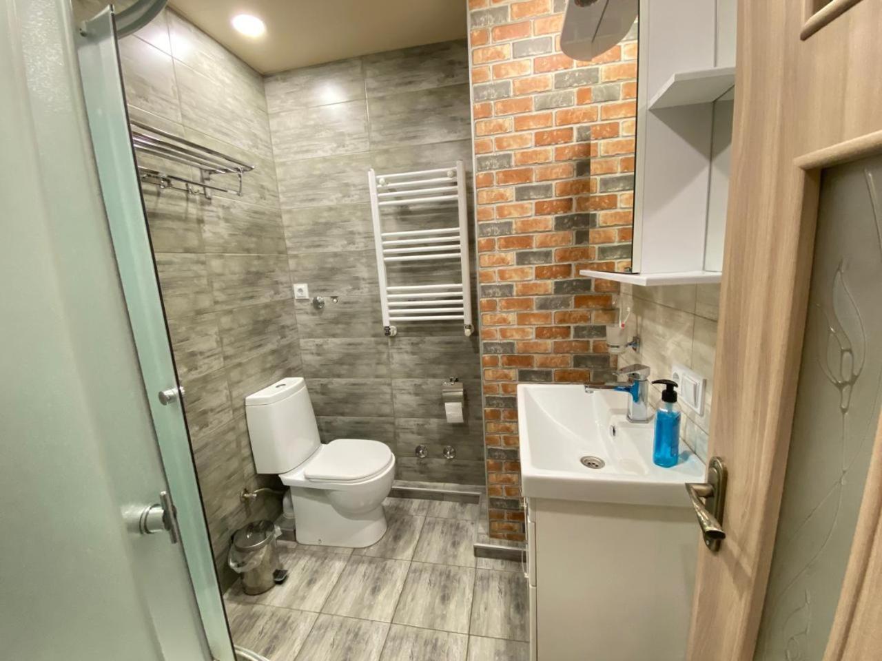 5 Rooms Near 300 Aragveli Metro Station Tbilissi Chambre photo