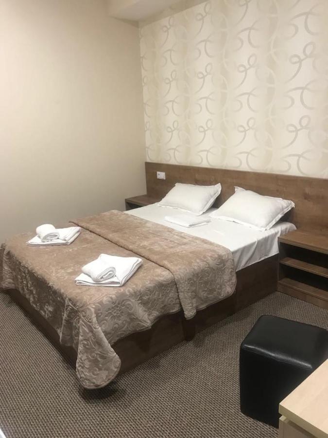 5 Rooms Near 300 Aragveli Metro Station Tbilissi Extérieur photo